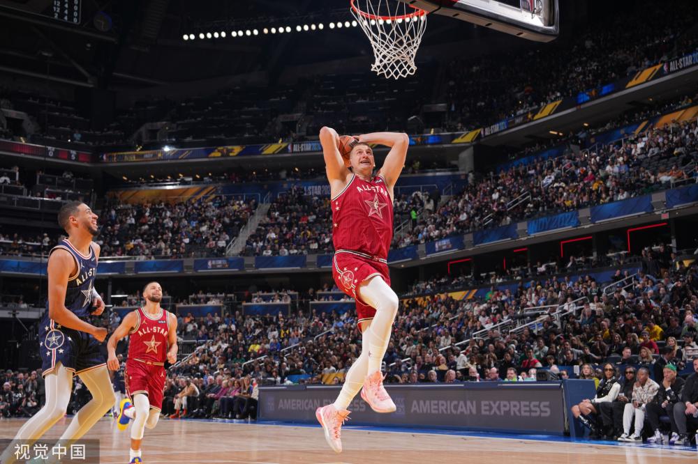 赛场上的即 赛场上的即