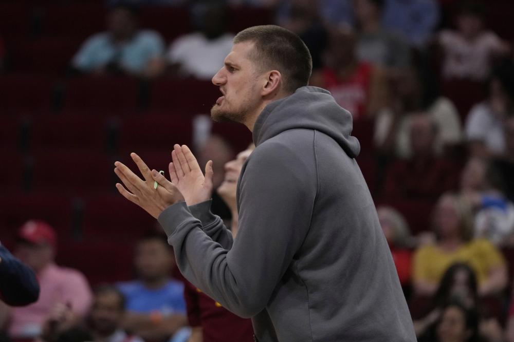 中场新星加 中场新星加